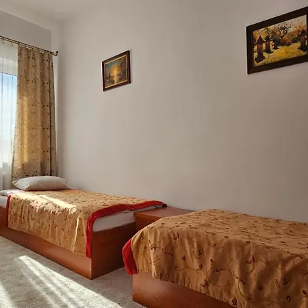 Rest Hostel Airport Modlin Новий-Двір-Мазовецький Екстер'єр фото
