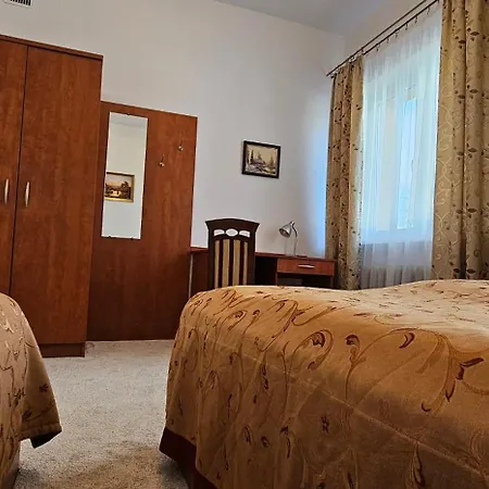 Rest Hostel Airport Modlin Новий-Двір-Мазовецький Екстер'єр фото