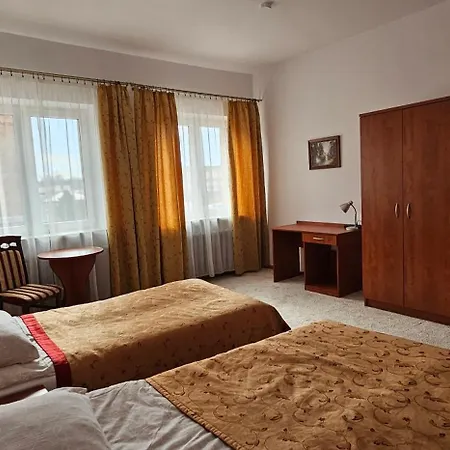 Rest Hostel Airport Modlin Новий-Двір-Мазовецький Екстер'єр фото
