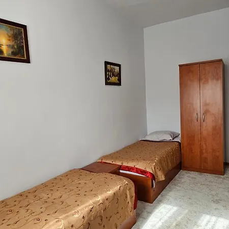 Rest Hostel Airport Modlin Новий-Двір-Мазовецький Екстер'єр фото