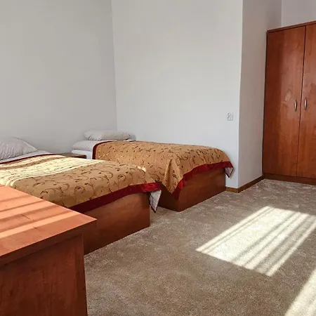 Rest Hostel Airport Modlin Новий-Двір-Мазовецький Екстер'єр фото