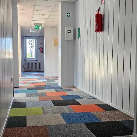 Rest Hostel Airport Modlin Новий-Двір-Мазовецький Екстер'єр фото